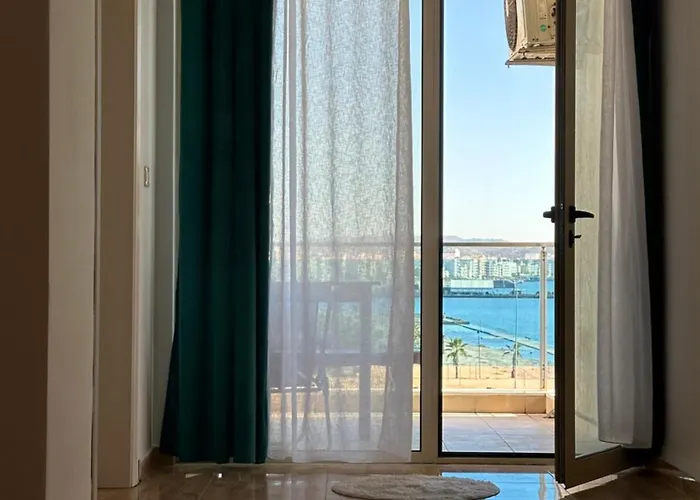 Beachfront Superior 公寓 *